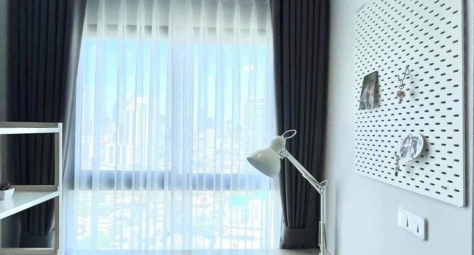For rent studio condo in Bang Rak, Bangkok