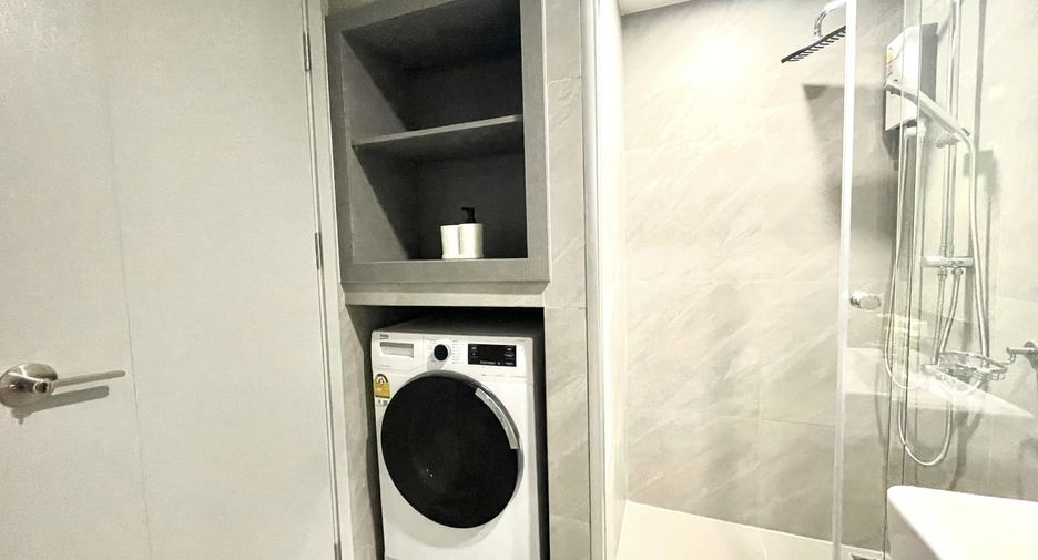For rent studio condo in Bang Rak, Bangkok