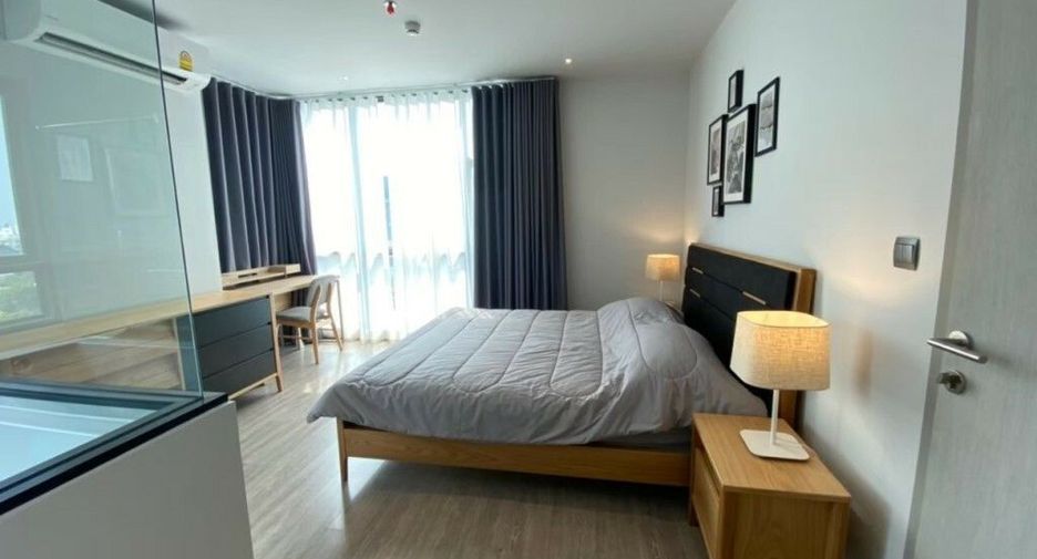 For rent 2 bedrooms condo in Watthana, Bangkok