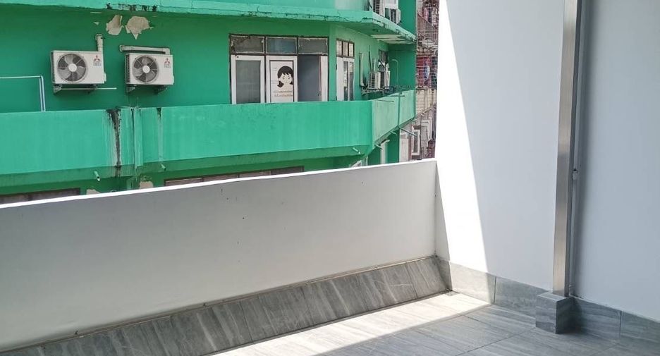 For rent 5 bedrooms retail Space in Khlong Toei, Bangkok