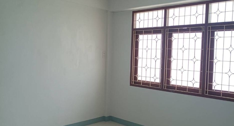For rent 5 bedrooms retail Space in Khlong Toei, Bangkok
