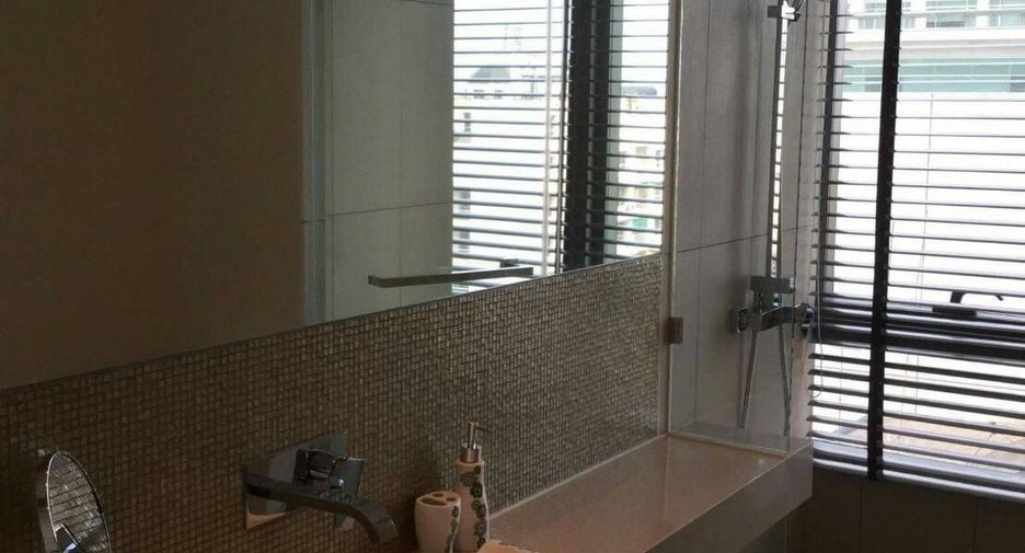 Wohnung zur Miete mit 2 Zimmer in Khlong Toei, Bangkok