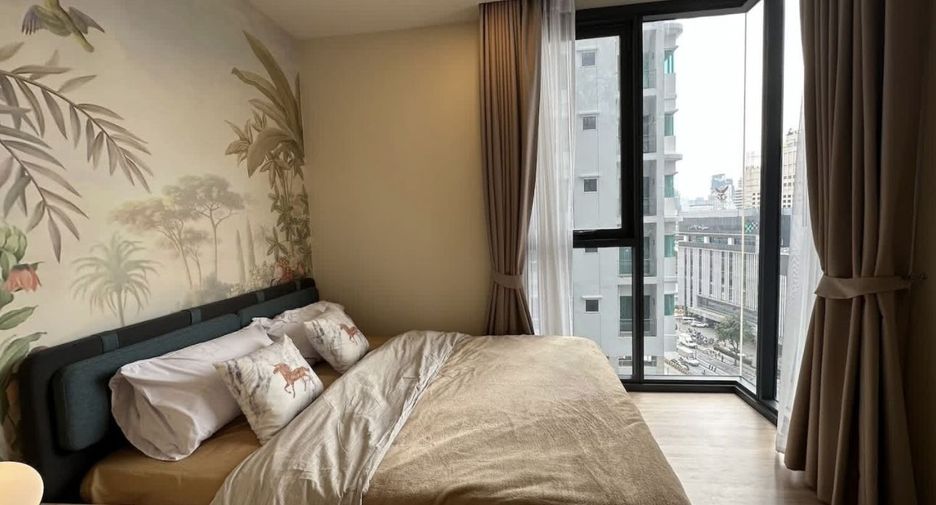 For rent 3 bedrooms condo in Ratchathewi, Bangkok