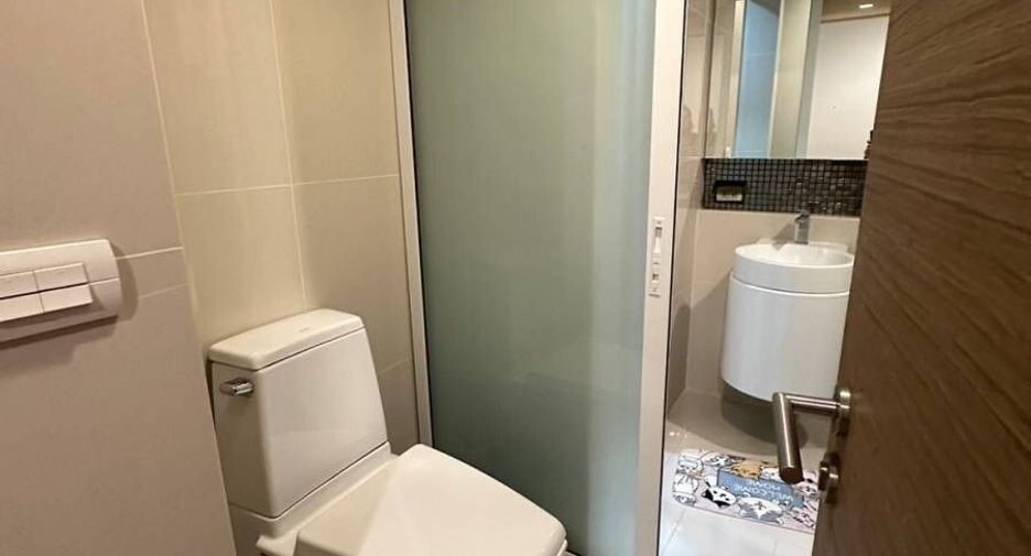 For rent 1 bed condo in Phra Khanong, Bangkok
