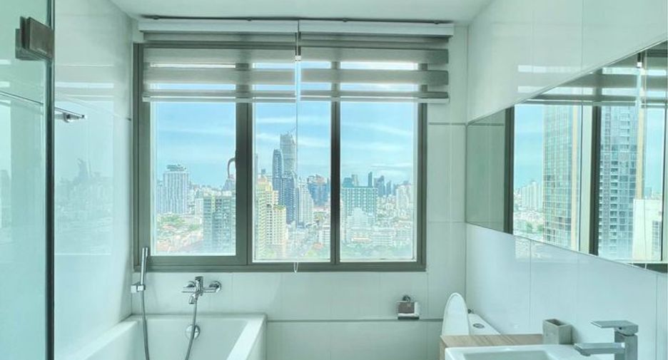 For rent 2 ベッドルーム condo in Watthana, Bangkok