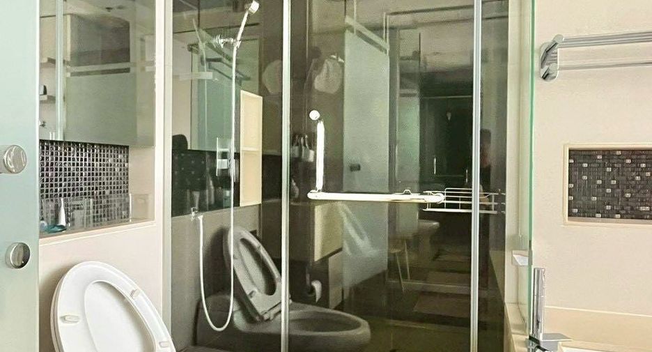 Wohnung zur Miete mit 2 Zimmer in Khlong Toei, Bangkok