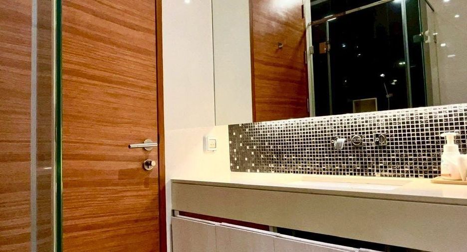 Wohnung zur Miete mit 2 Zimmer in Khlong Toei, Bangkok