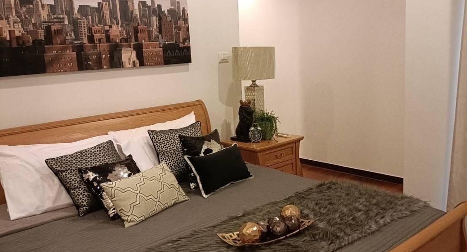 For rent 2 bedrooms condo in Khlong Toei, Bangkok