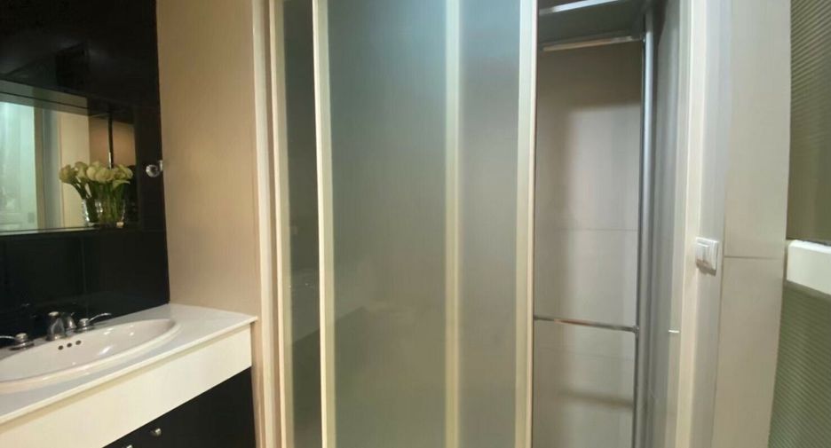 For rent 1 bed condo in Pathum Wan, Bangkok