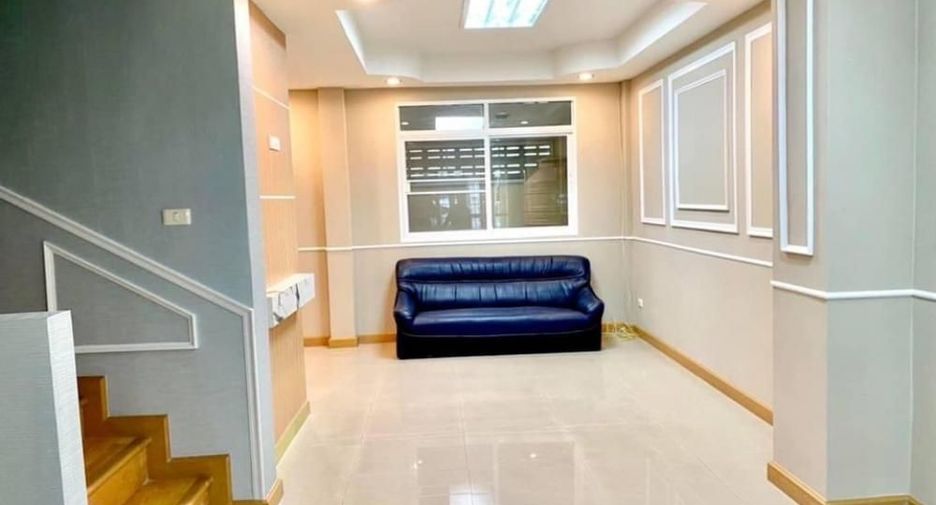 Reihenhaus zur Miete mit 3 Zimmer in Bang Khen, Bangkok