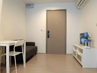 For rent studio condo in Huai Khwang, Bangkok