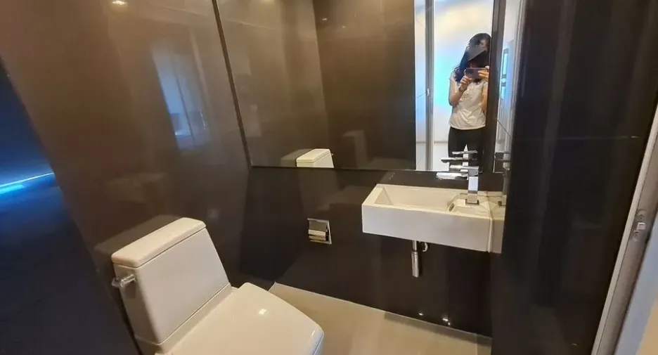 For rent 1 bed condo in Phra Khanong, Bangkok