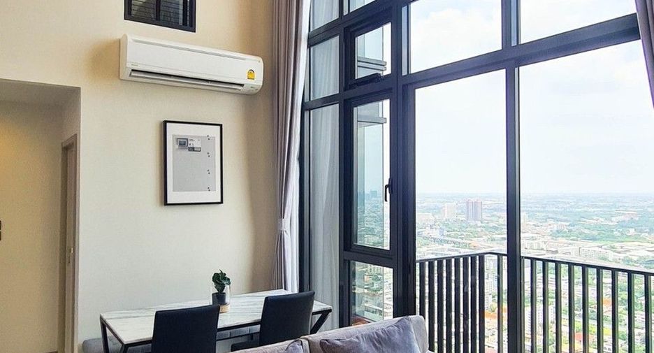 For rent 2 bedrooms condo in Phra Khanong, Bangkok