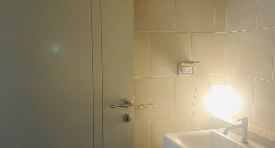 For rent 1 bed condo in Bang Kapi, Bangkok