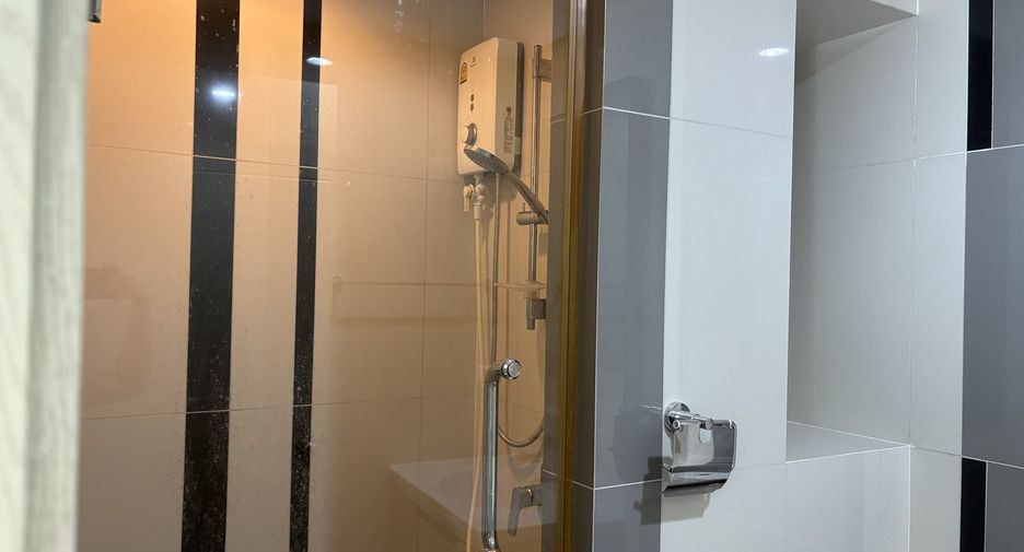 For rent 2 bedrooms condo in Suan Luang, Bangkok
