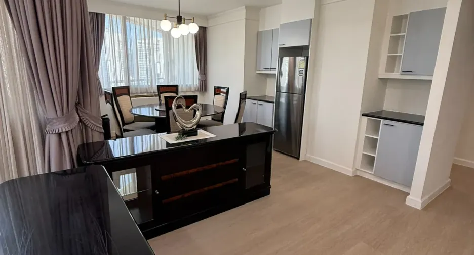 Wohnung zur Miete mit 2 Zimmer in Khlong Toei, Bangkok