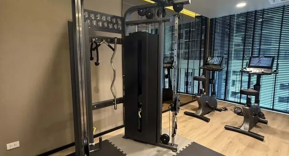 For rent 1 bed condo in Phaya Thai, Bangkok