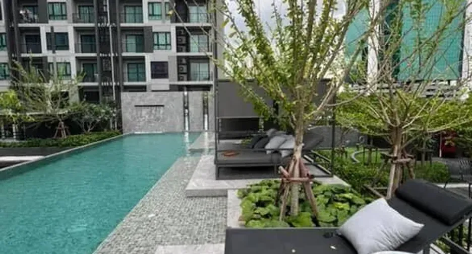For rent 1 bed condo in Phaya Thai, Bangkok