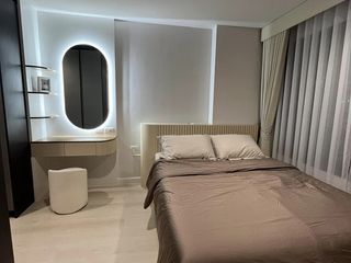 Wohnung zur Miete mit 1 Zimmer in Bang Rak, Bangkok