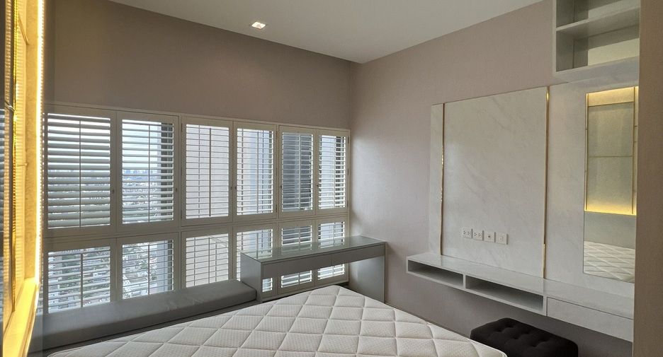 For rent 2 bedrooms condo in Bang Na, Bangkok