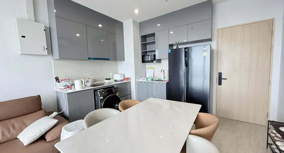 For rent 3 bedrooms condo in Bang Na, Bangkok