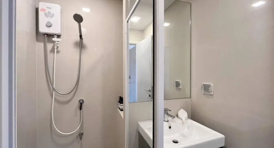 Wohnung zur Miete mit Studio in Khlong Toei, Bangkok
