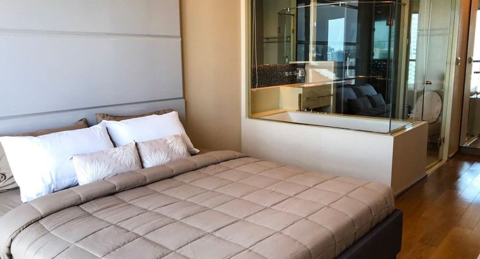 For rent 2 ベッドルーム condo in Sathon, Bangkok