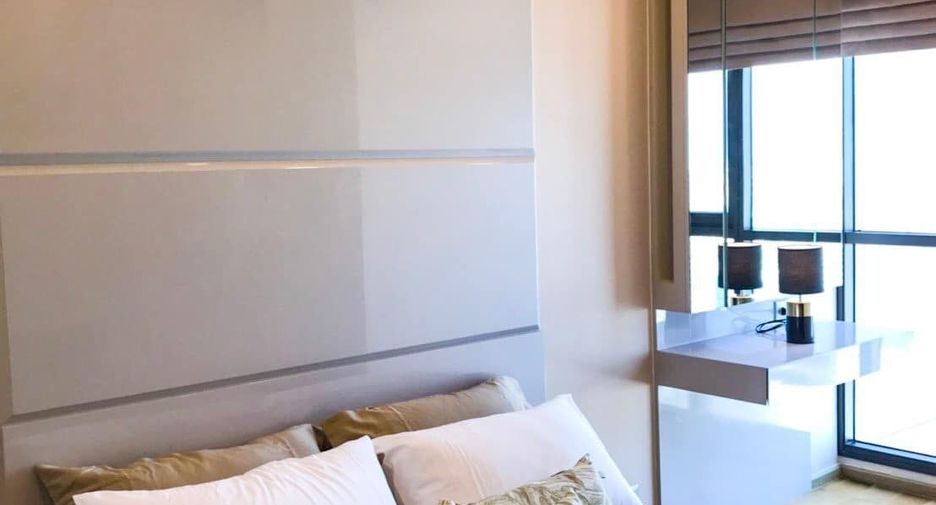 For rent 2 ベッドルーム condo in Sathon, Bangkok