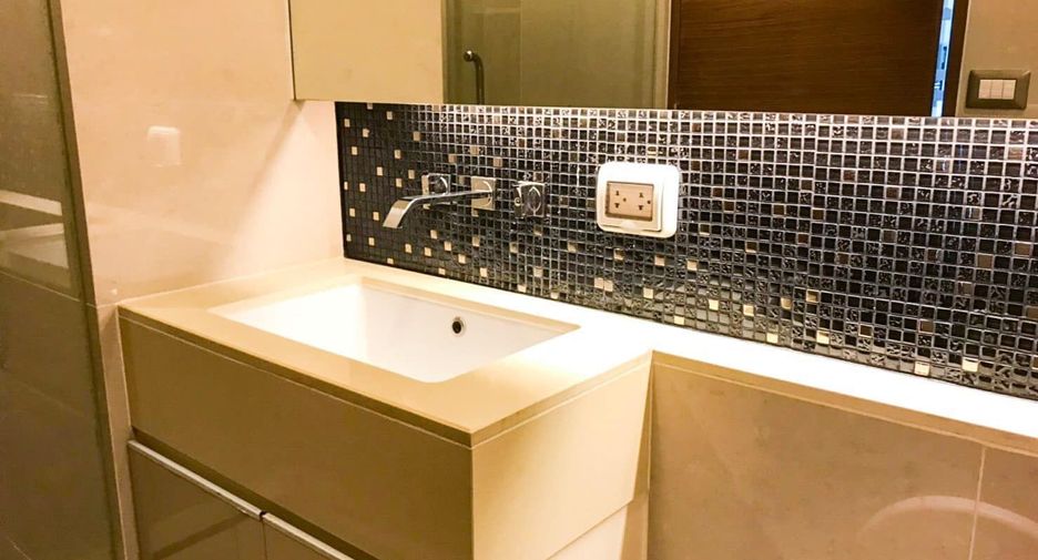 For rent 2 ベッドルーム condo in Sathon, Bangkok