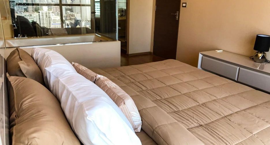 For rent 2 ベッドルーム condo in Sathon, Bangkok