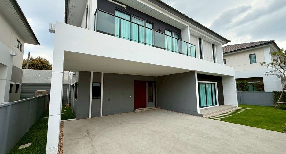 For rent 4 bedrooms house in Don Mueang, Bangkok