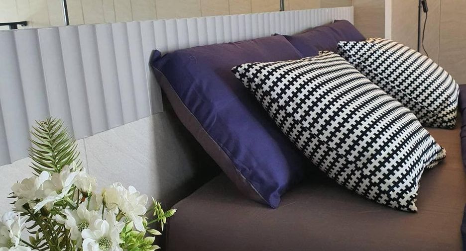For rent 1 bed condo in Bang Rak, Bangkok