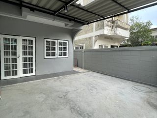 Reihenhaus zur Miete mit 2 Zimmer in Chom Thong, Bangkok