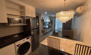 Wohnung zur Miete mit 2 Zimmer in Khlong Toei, Bangkok