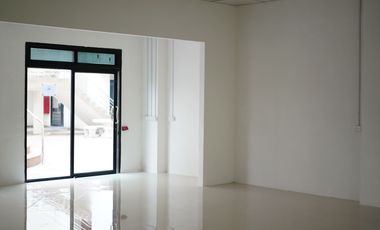 For rent office in Phra Khanong, Bangkok