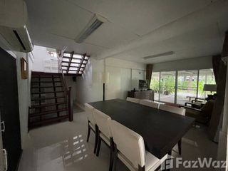 出租 2 卧室 独立屋 在 Phaya Thai, 曼谷