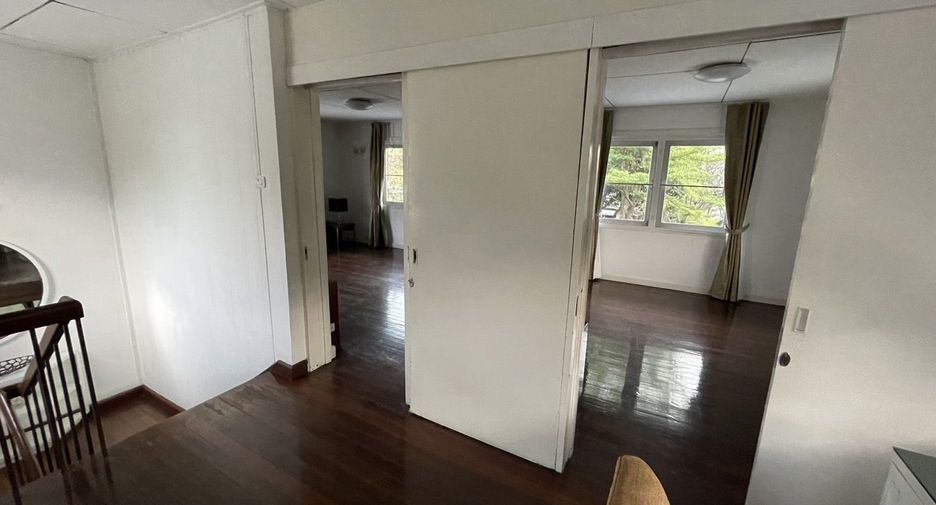 For rent 2 ベッドルーム house in Phaya Thai, Bangkok