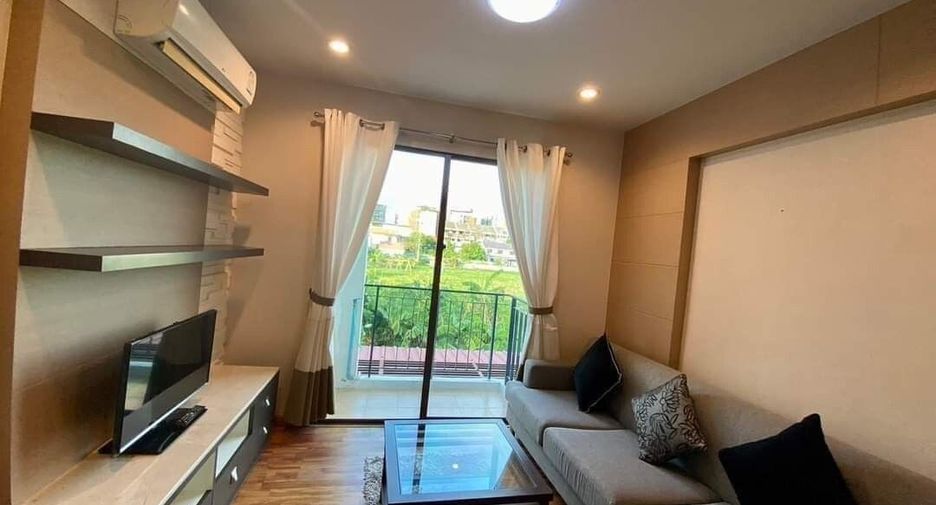 Reihenhaus zur Miete mit 3 Zimmer in Phra Khanong, Bangkok