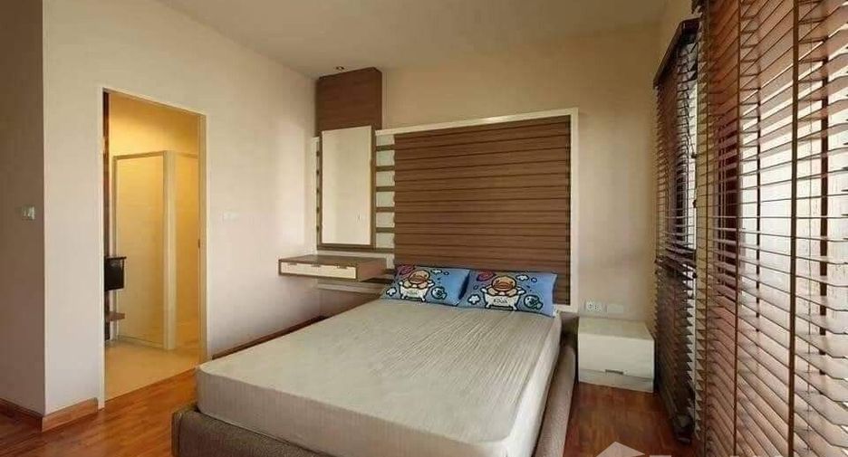 Reihenhaus zur Miete mit 3 Zimmer in Phra Khanong, Bangkok