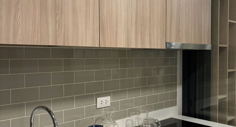 For rent 1 bed condo in Ratchathewi, Bangkok