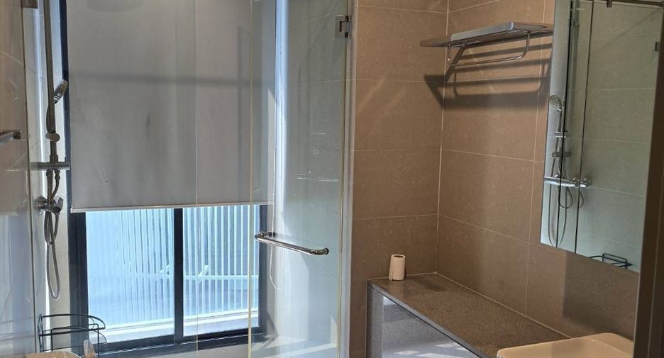 For rent 1 bed condo in Pathum Wan, Bangkok