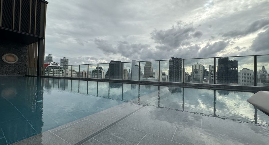 À louer studio condo à Watthana, Bangkok