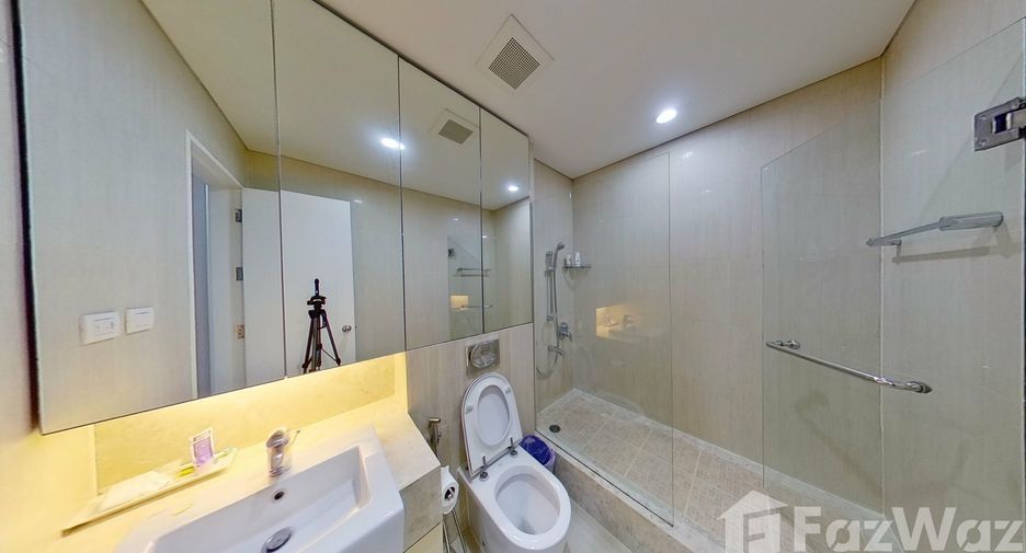 À louer 4 chambres condo à Pathum Wan, Bangkok