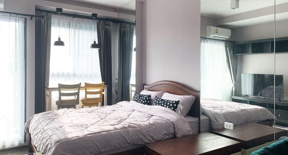 For rent studio condo in Phra Khanong, Bangkok