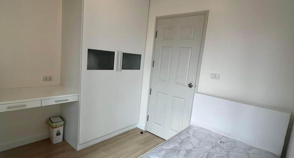 For rent 2 bedrooms condo in Sathon, Bangkok