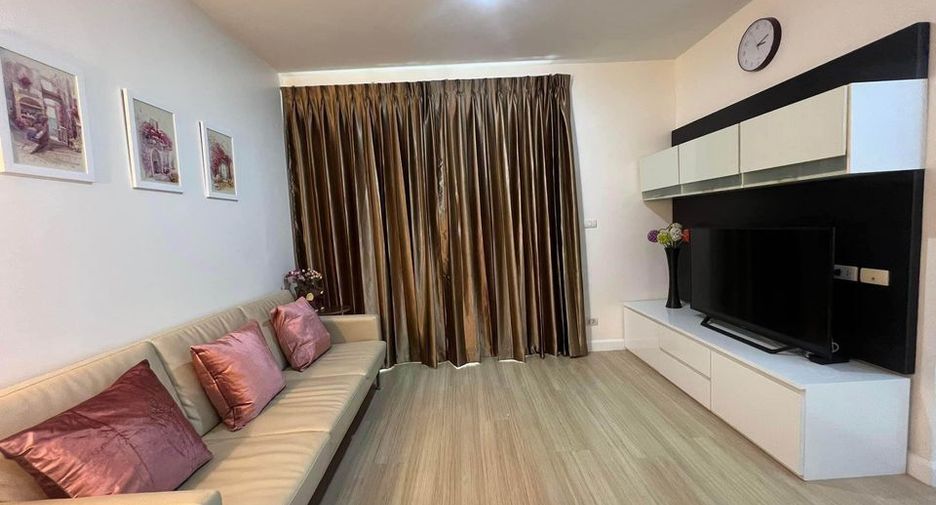 For rent 2 bedrooms condo in Sathon, Bangkok