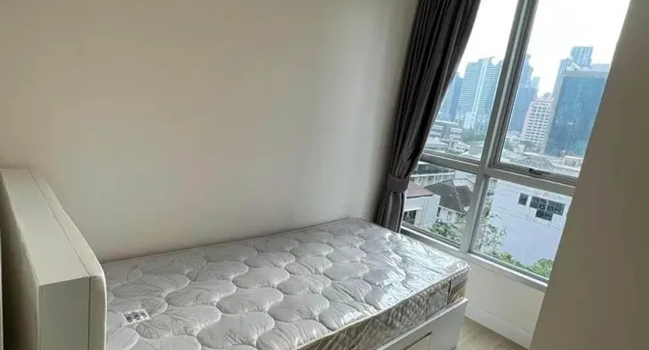 For rent 2 bedrooms condo in Sathon, Bangkok