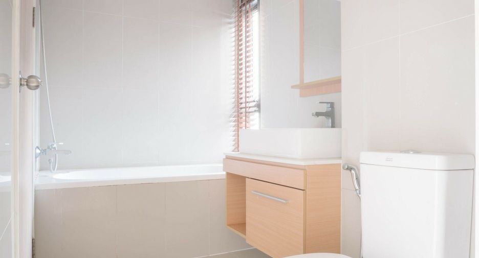 For rent 1 bed condo in Watthana, Bangkok