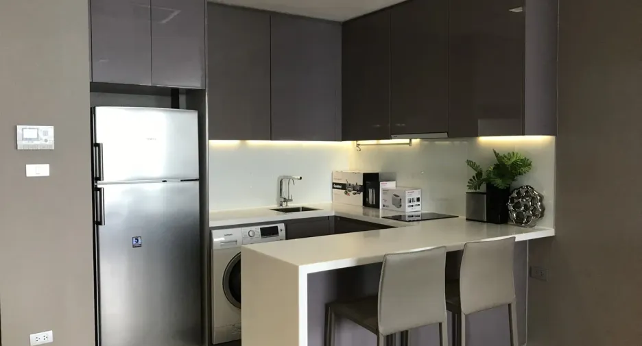 For rent 1 bed condo in Khlong Toei, Bangkok