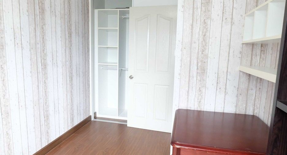 For rent 2 bedrooms condo in Phra Khanong, Bangkok